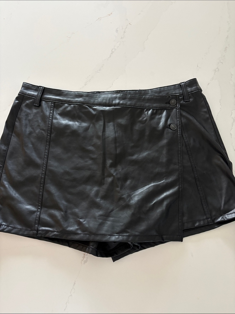 American Eagle Plus size Black Faux Leather Skort Size 20